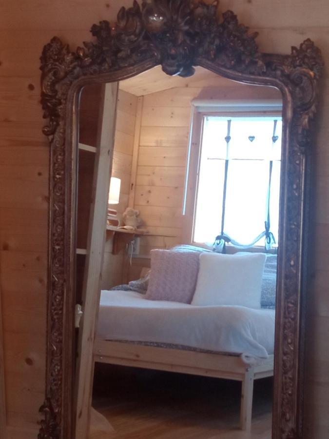 Chambre Studio Photo Chalet Sdb Partagee A Proximite Chavagne Bagian luar foto