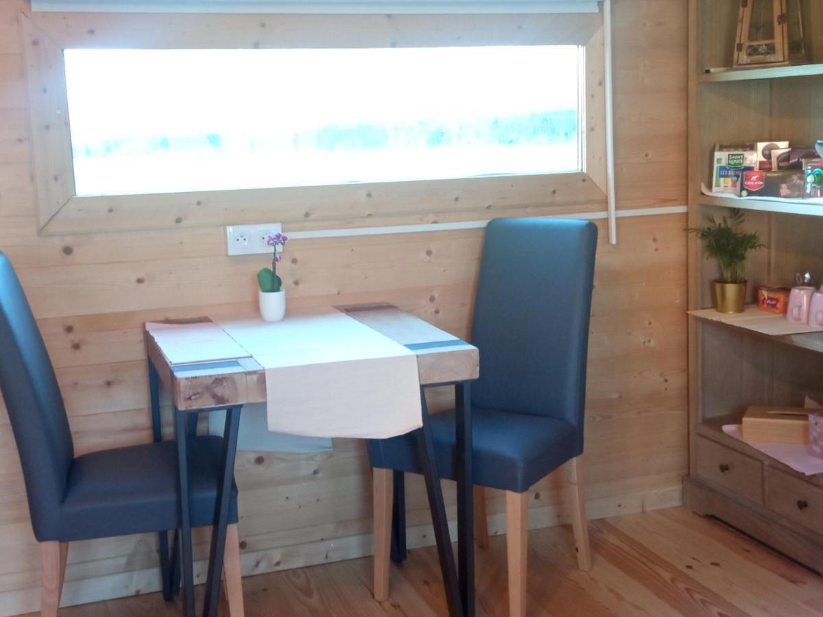 Chambre Studio Photo Chalet Sdb Partagee A Proximite Chavagne Bagian luar foto