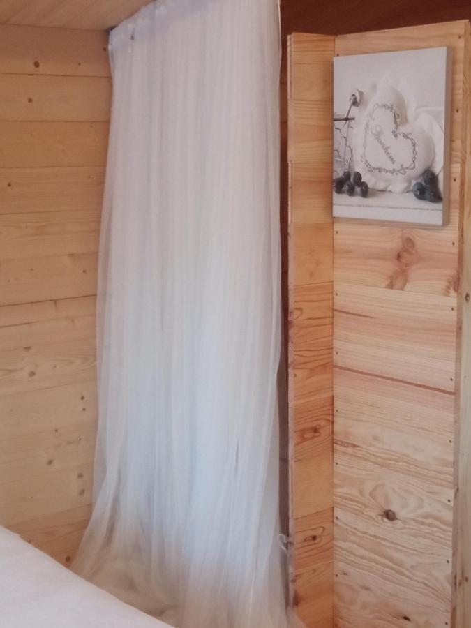 Chambre Studio Photo Chalet Sdb Partagee A Proximite Chavagne Bagian luar foto